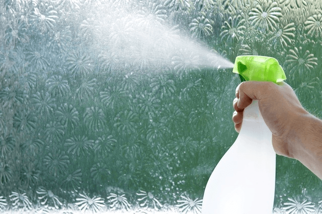 Selecting spray media